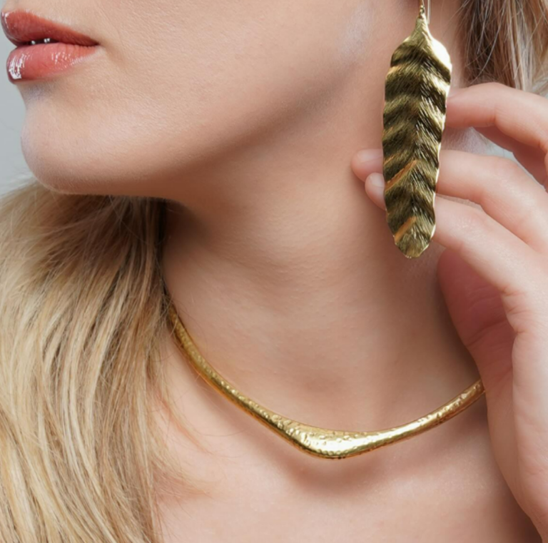 Gold leaf earring and necklace from Raha by Lilian
